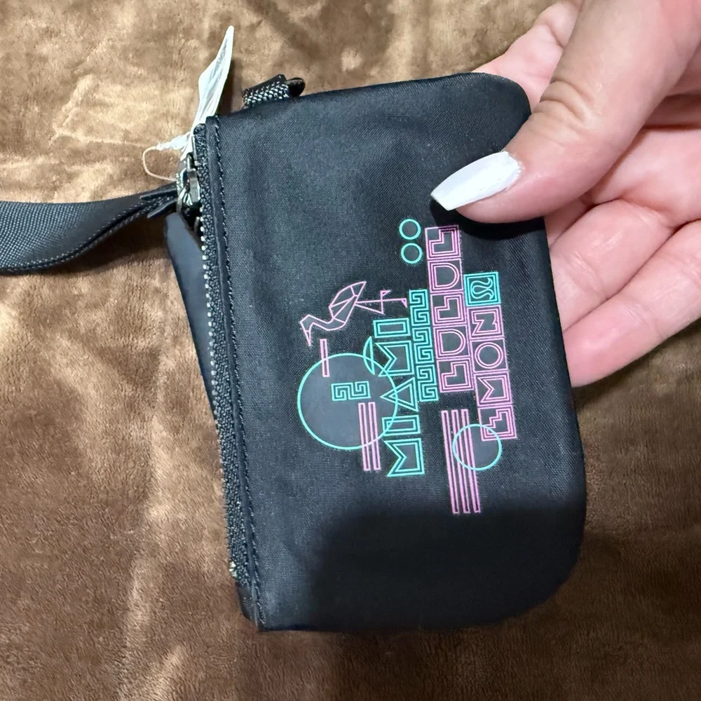 NWT Lululemon Dual Pouch Miami Wristlet and Card Holder - Picture 4 of 8